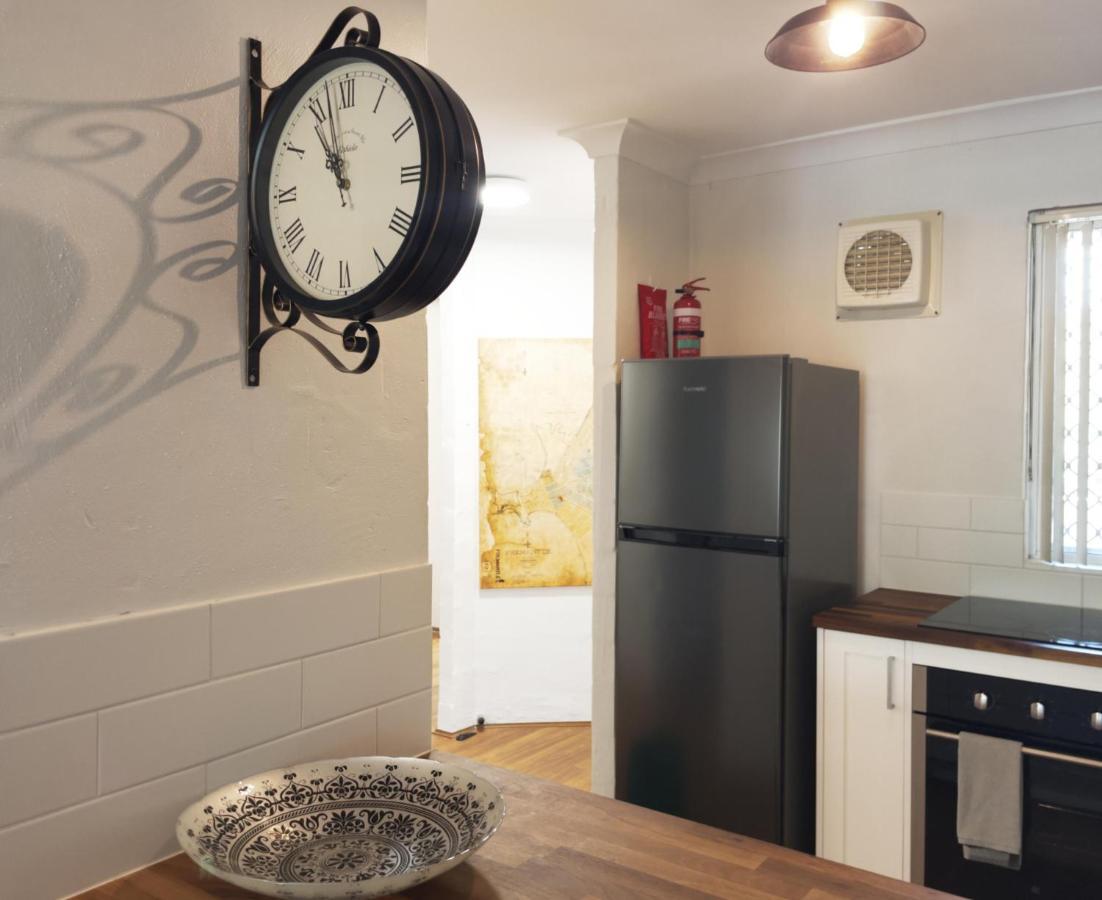 Magical Mcatee W Pool And King Bed Appartement Fremantle Buitenkant foto