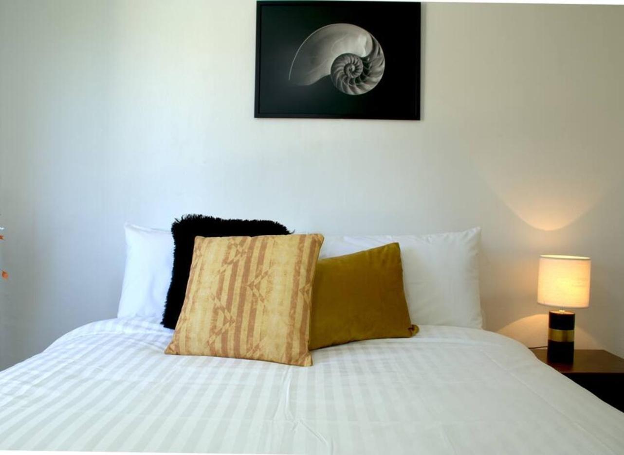 Magical Mcatee W Pool And King Bed Appartement Fremantle Buitenkant foto