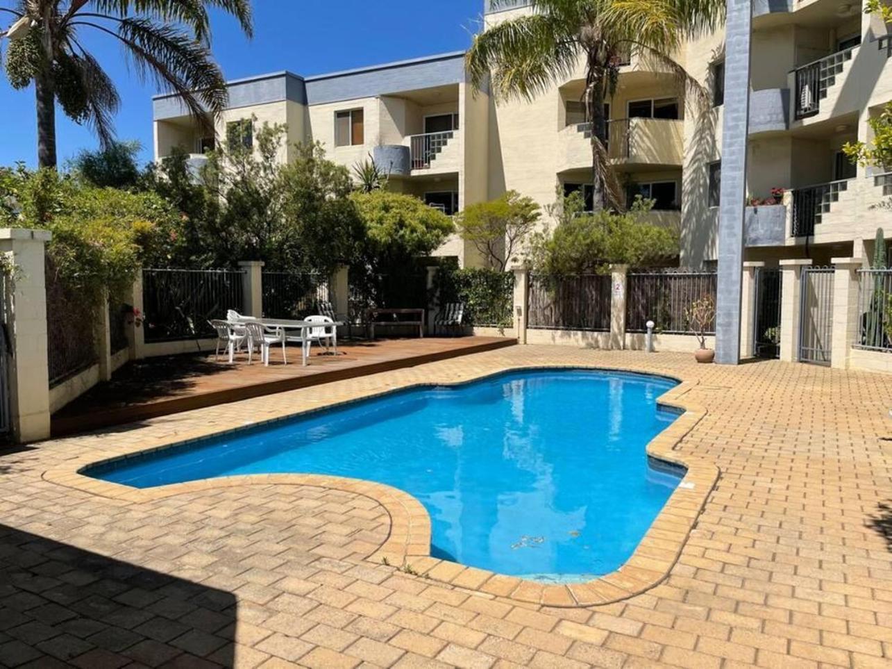 Magical Mcatee W Pool And King Bed Appartement Fremantle Buitenkant foto
